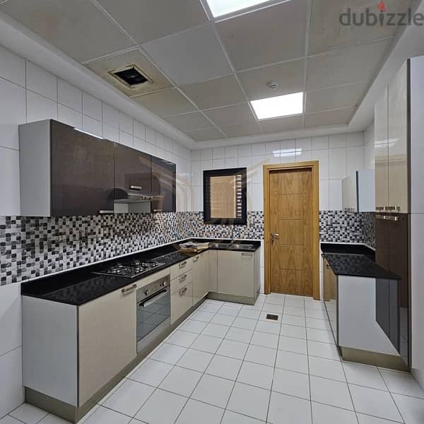 AL QURUM | EXCELLENT 2 BR APARTMENT FOR RENT 7