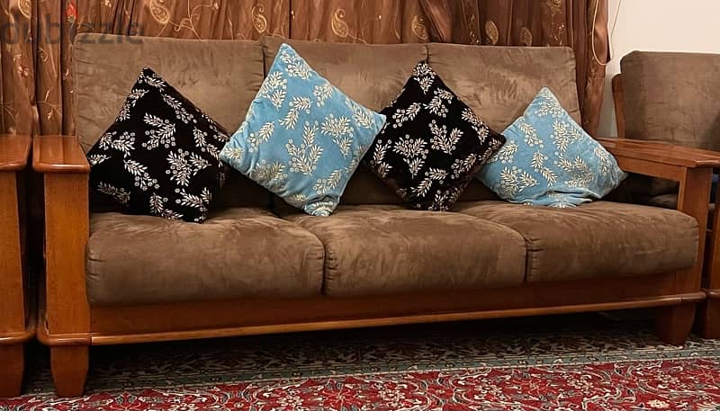 7-seater wooden sofa set 2