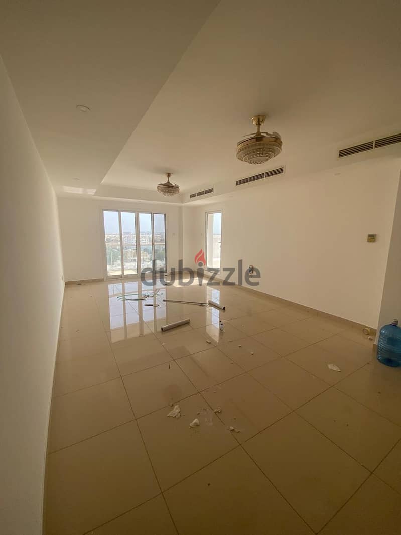 "SR-HS-735 Spacious Flat for Rent in Al Hail North 2