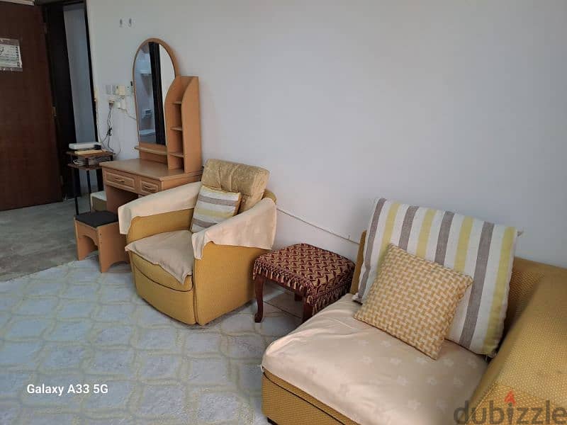 Room for rent with bathroom, prime location, great view, Al-Athaiba, 3