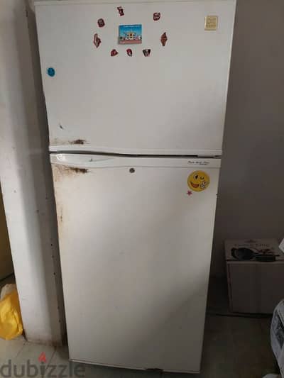 fridge and freezer for sale in very good condition