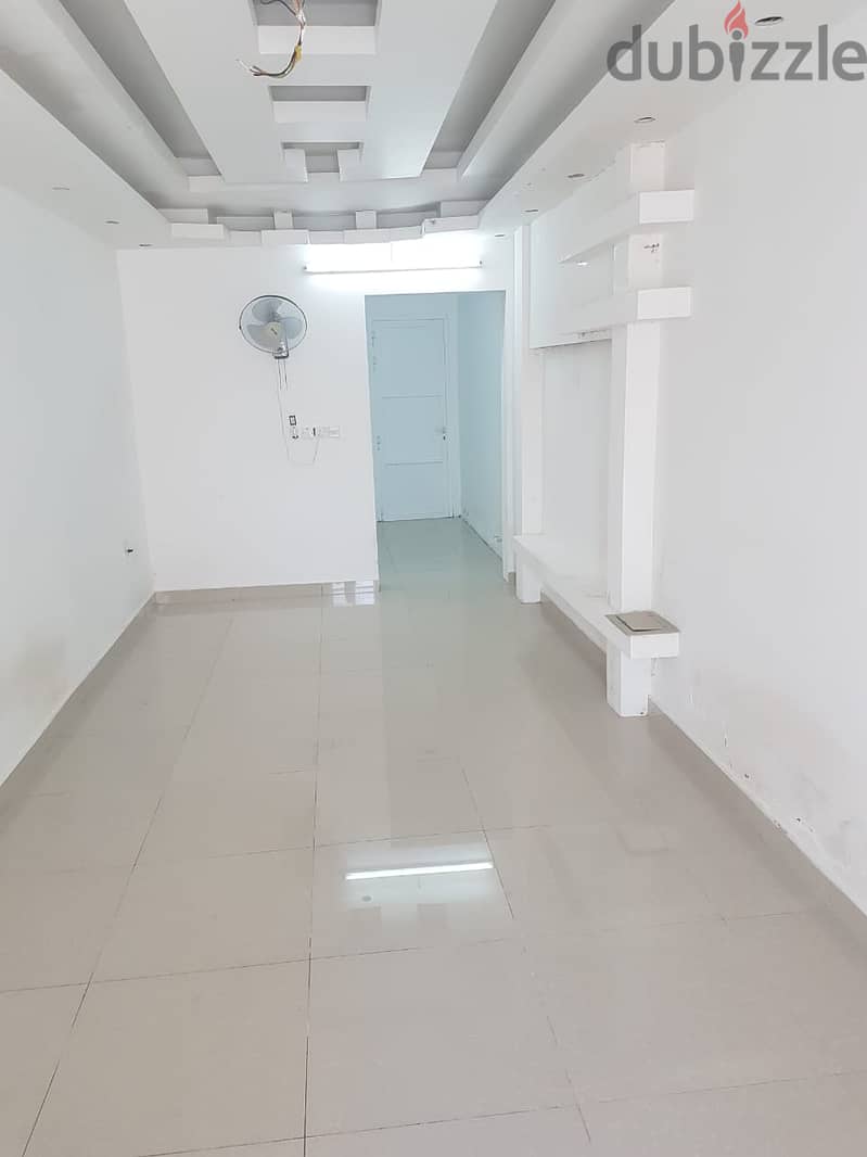 Room for Rent in South AlMawaleh 0