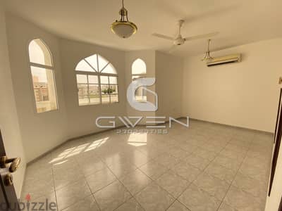 Spacious 4 BHK Villa for Rent in Prime Location - MSQ!