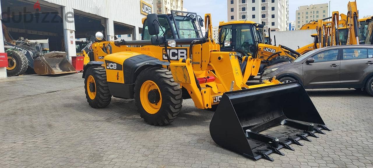 مرفاع شوكي Boom loader جديدة مواصفات OPAL للإجار الشهري عقود 1