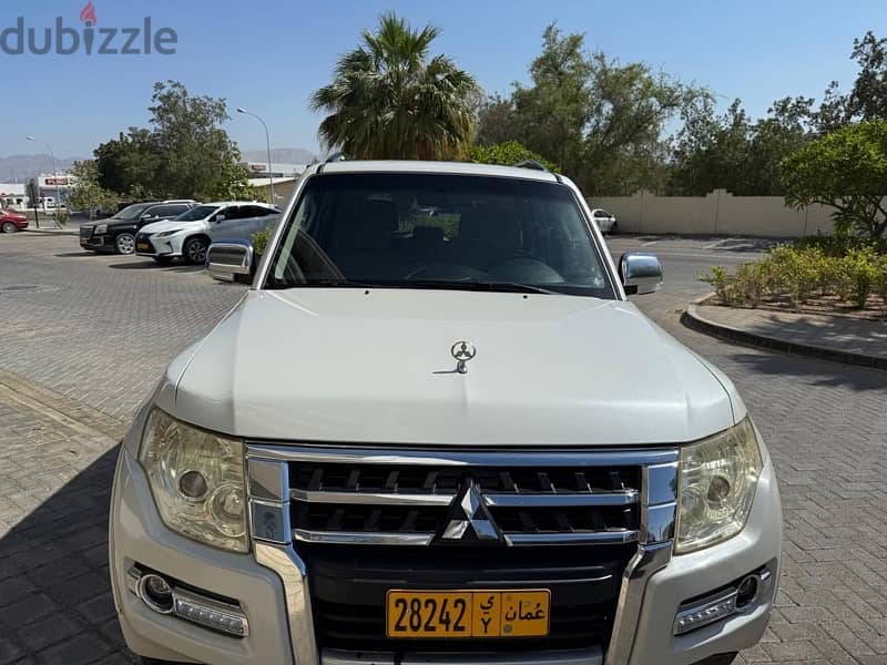 Mitsubishi Pajero 2013 Full option 0