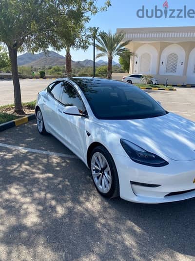 Tesla Model 3 standers rang clean and good condition