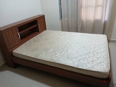 queen size bed