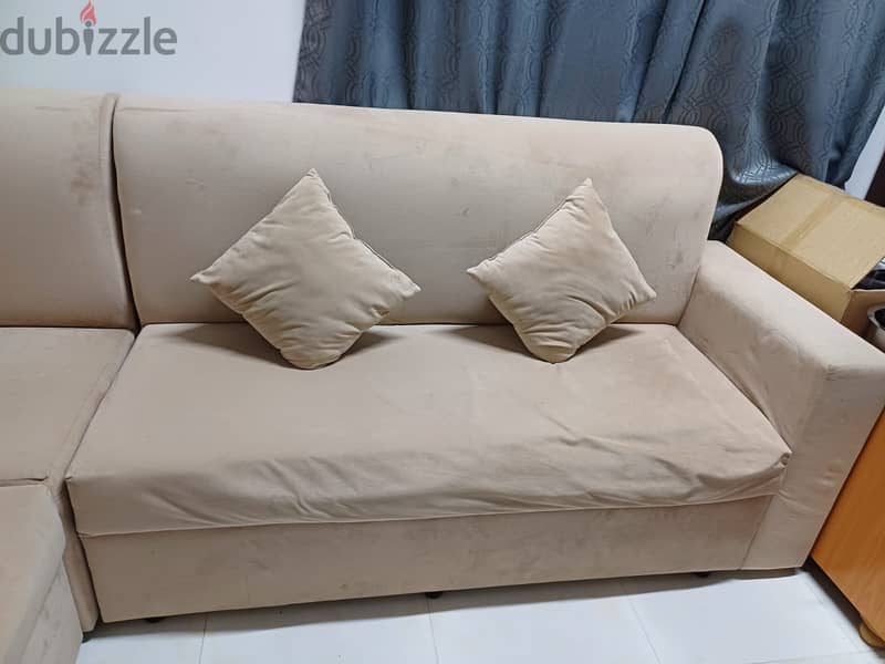 3 seater Sofa L shaped Fully Comfortable 2