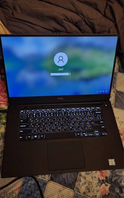 Dell laptop i7. RAM 16 gb. 512. graphics card. 530 gb