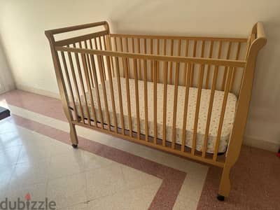 REDUCED PRUCE Baby Crib