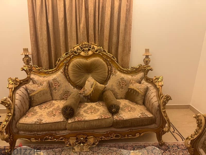 Royal Sofa for sale 4