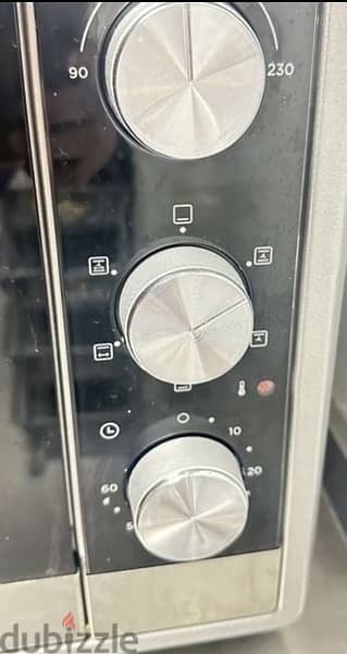 excellent condition oven 2