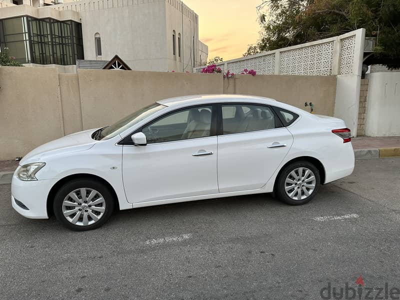 Nissan Sentra 2018 1600cc GCC Spec 0