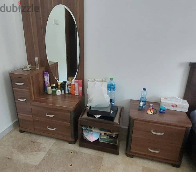 Dressing Table with Vanity counters 0