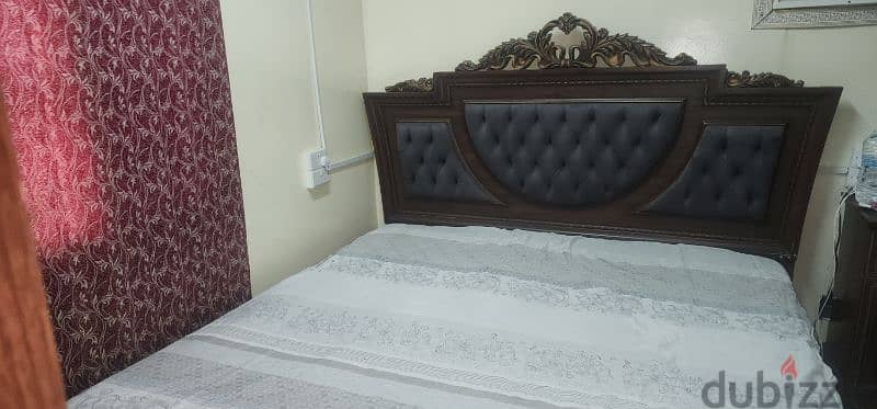 good condition bed 0