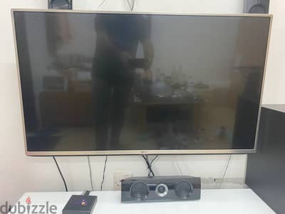 LG TV with Wall Bracket