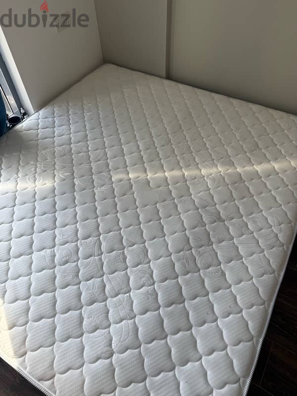 very clean  king bedset +mattress +table set 2