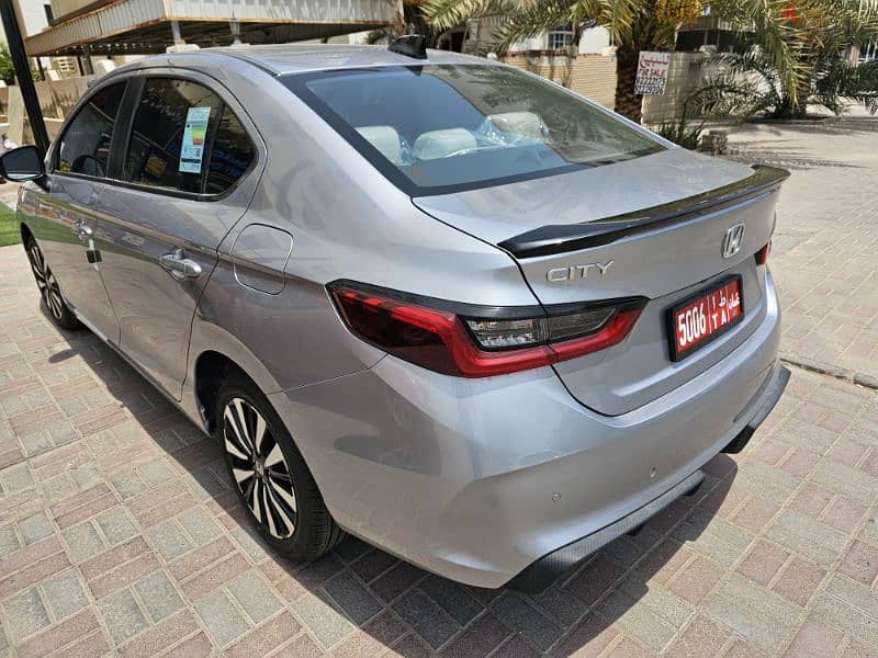 rent a car muscat alghubra  تأجير سيارات مسقط 8