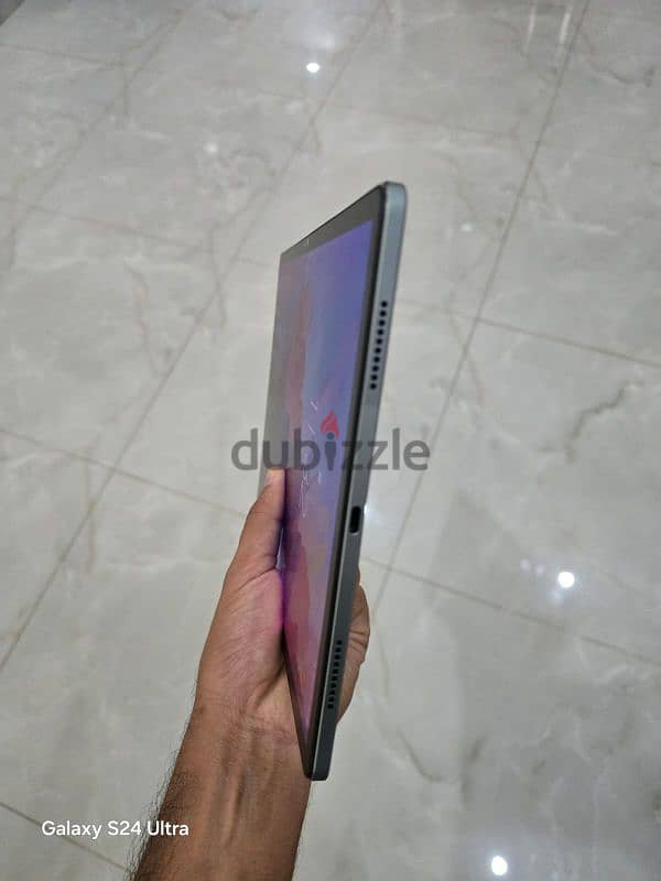 Lenovo Tab P12 with matte display 7