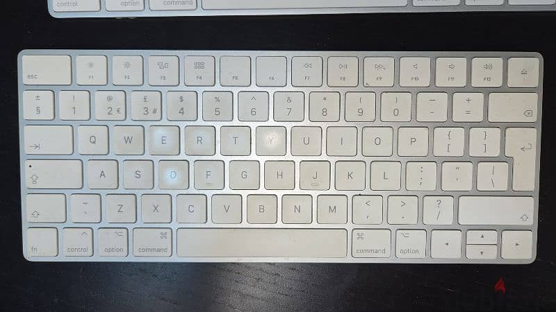 (New & Use)Apple Magic Keyboard with and without (Touch-ID) & (Numpad) 7