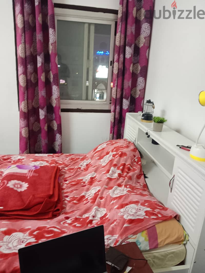 Bed space for rent in ruwi opposite to Apollo hospital 0