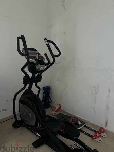 Elliptical Cross Trainer Sole Fitness E35