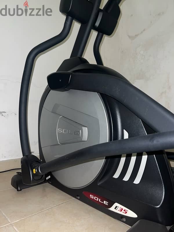 Elliptical Cross Trainer Sole Fitness E35 3