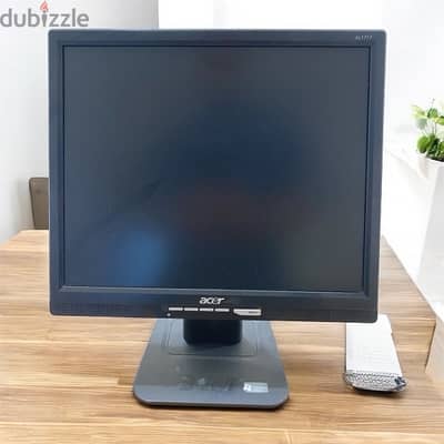 شاشة 17” TFT LCD من Acer (طراز 2008)