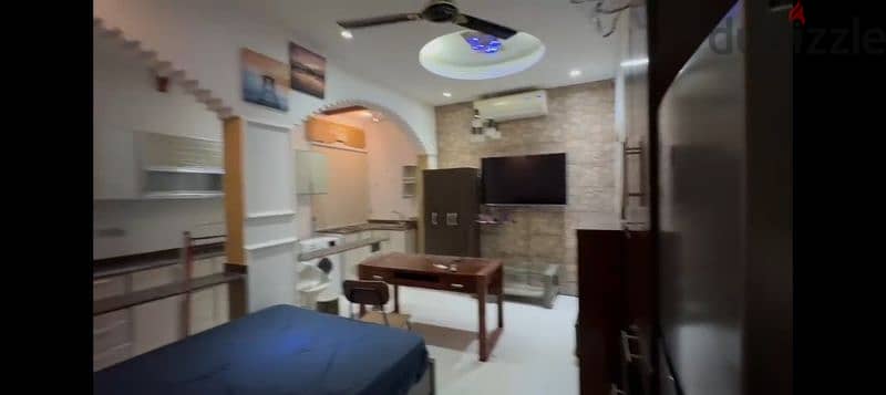 Attractive Studio Furnished Alkhuwair استوديو مفروش غرفة ومطبخ الخوير 3