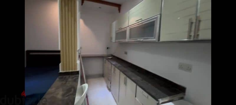 Attractive Studio Furnished Alkhuwair استوديو مفروش غرفة ومطبخ الخوير 10