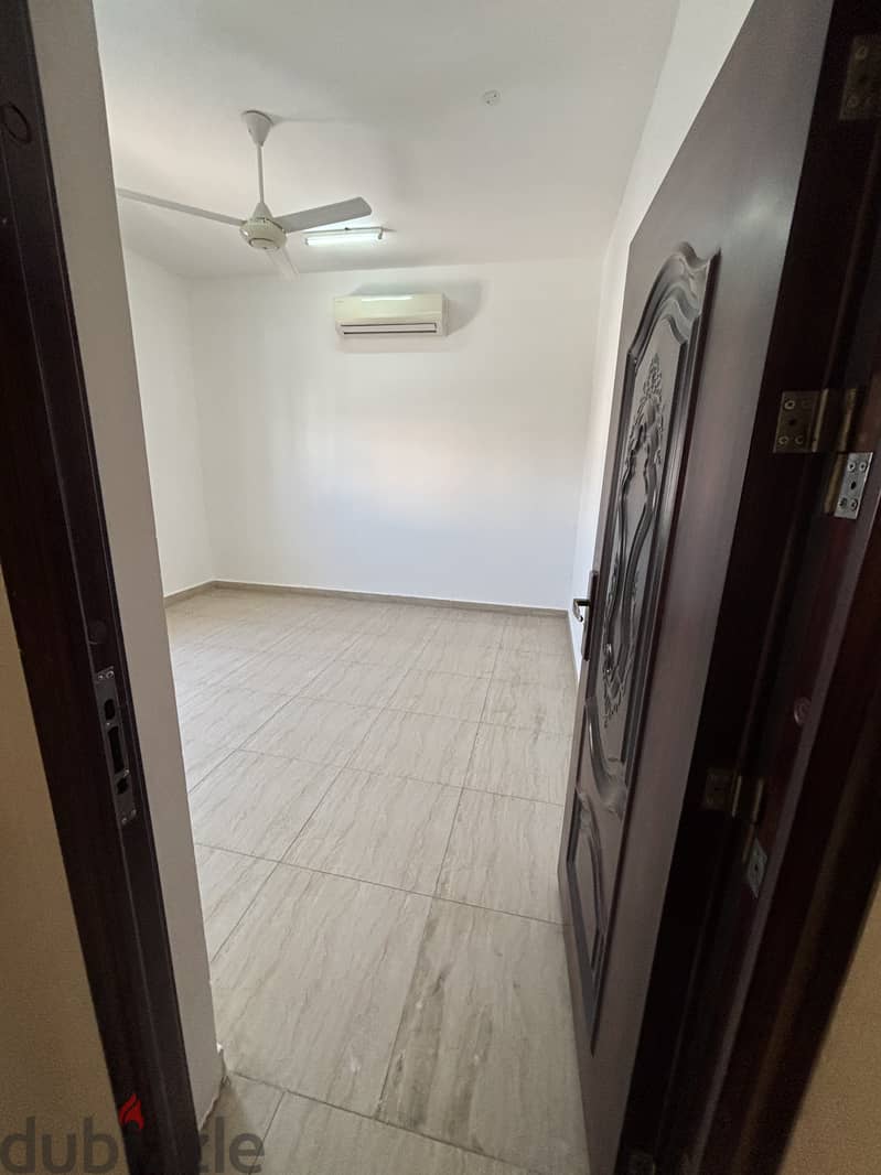 2 room 1 bathroom sharing villa,near AlAin Gift Market Al Khair road 6