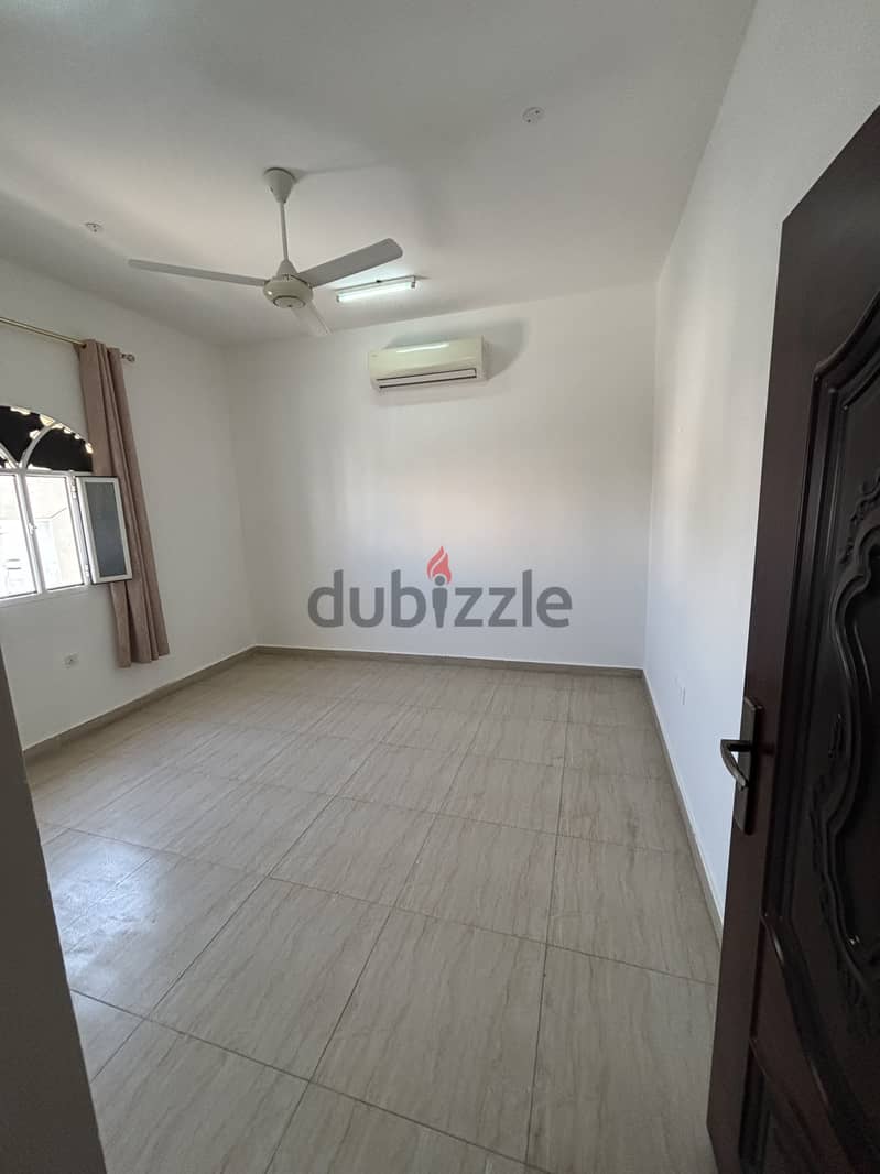 2 room 1 bathroom sharing villa,near AlAin Gift Market Al Khair road 8