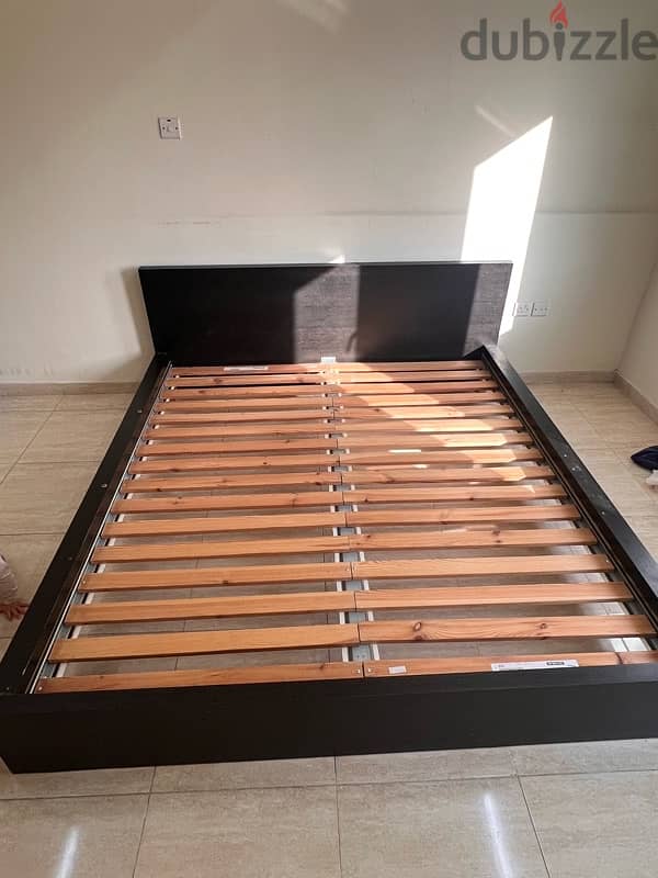 Ikea bed with Matteres 1