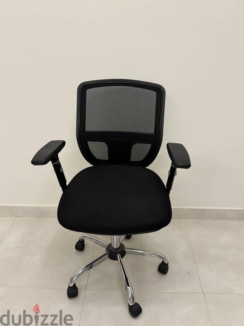 Used Office Furniture FOR SALE (can be purchased individually also) 4