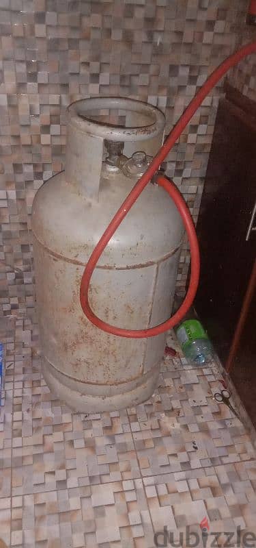 GAS CYLINDER