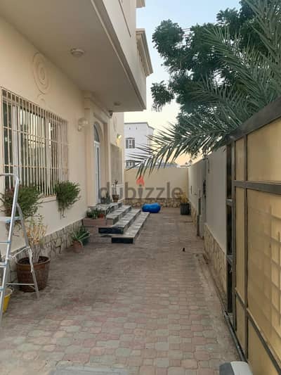 4 bhk very beautiful villa for rent located al maabella