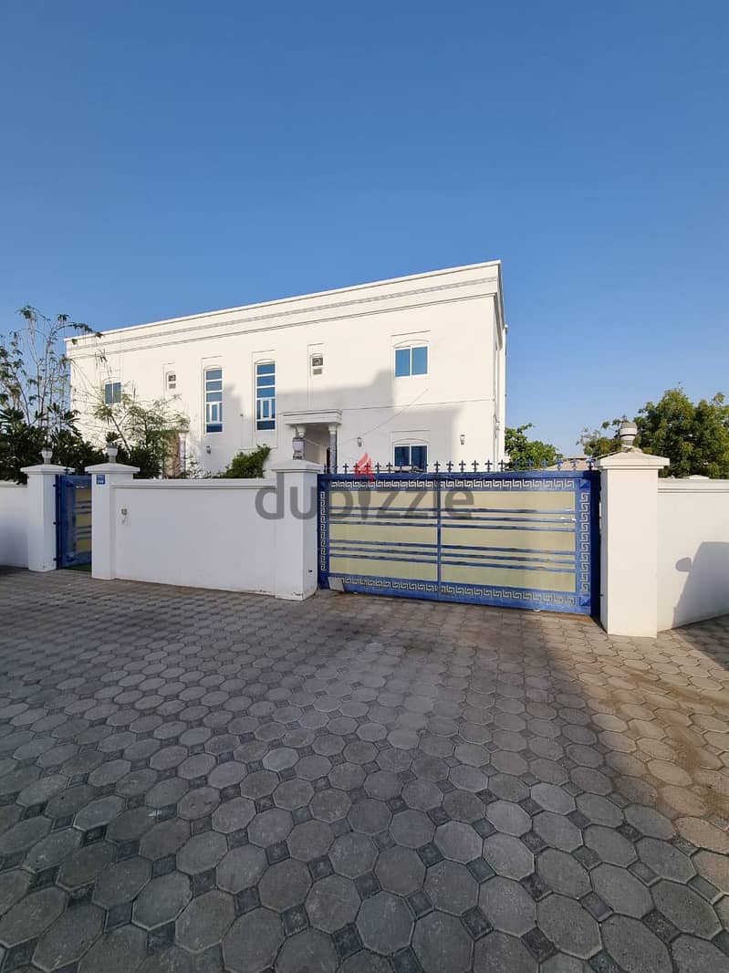 villa for rent in good area located al seeb sur alhadid 13