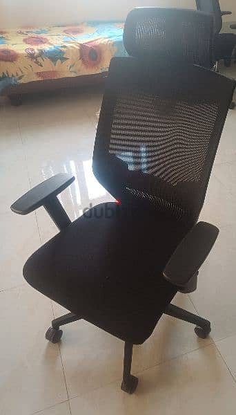 2 office chairs