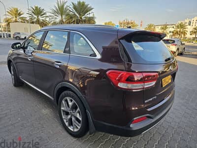 rent a car muscat  SUV 7 seates   KIA  تأجير سيارات مسقط