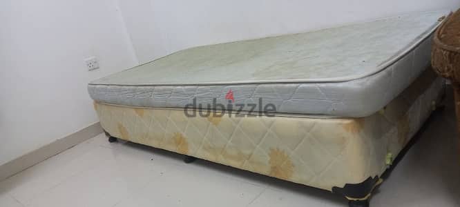 singal bed with mattress