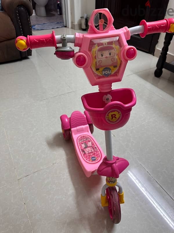 kids scooter used only inside house 0