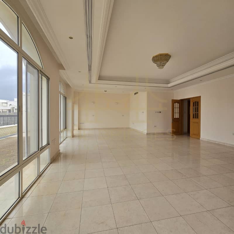 5+1  BR Spacious Modern Villa in Qurum 3