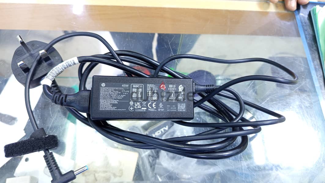 HP Laptop Power Adapter 1