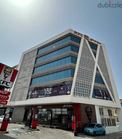 Specious commercial space for rent - مساحة تجارية للايجار في ١٨ نوفمبر