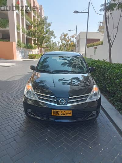 Nissan Tiida 2009 full option 1.6cc Oman tiida