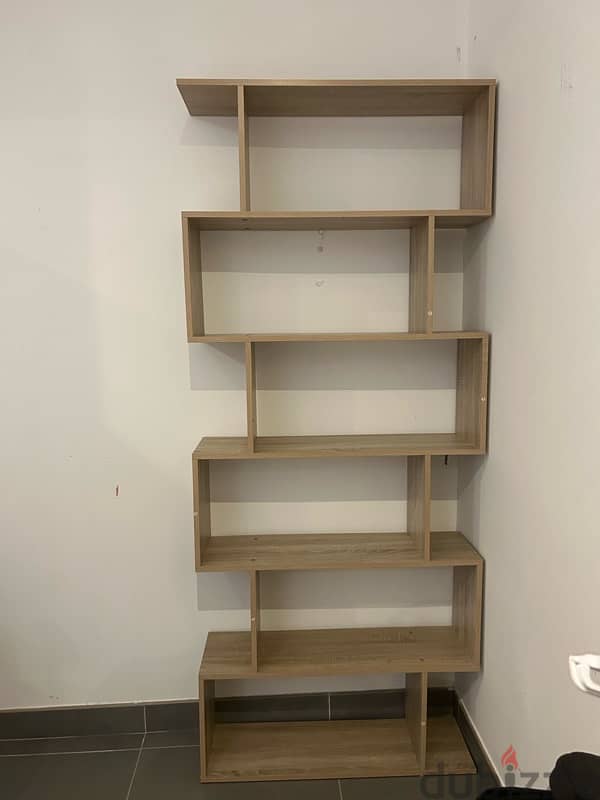 bookcase 0