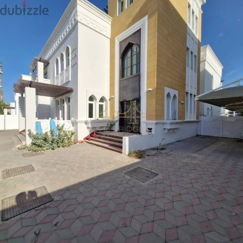 Residential 6+1 BR Villa for Rent in Madinat Al Sultan Qaboos 5