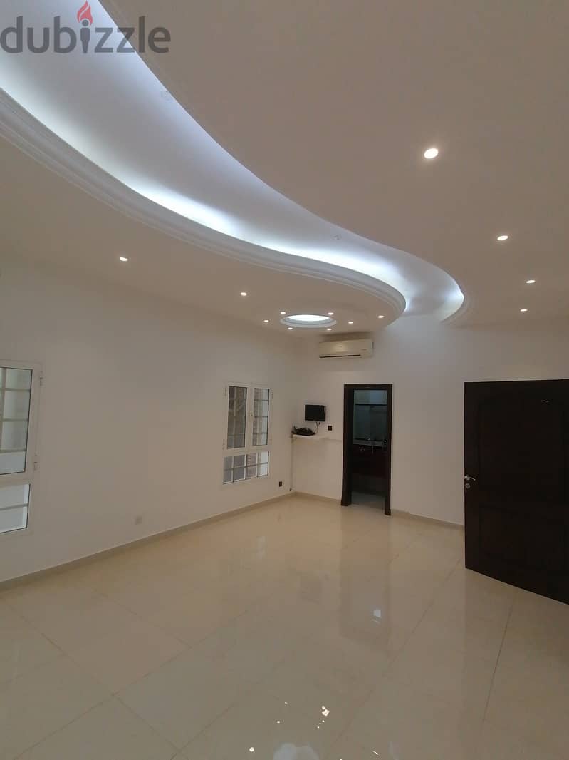 توين فيلا العــذيبة Twin Villa  for Rent In Al Azibah 2