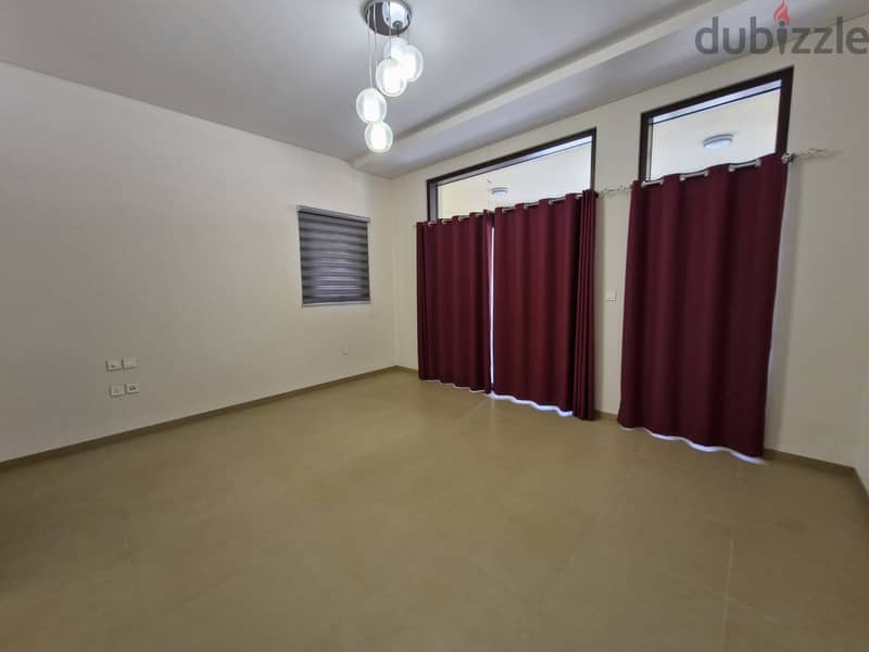 2 BR + Maid's Room Nice Apartment – Muscat Bay with Amenities 7