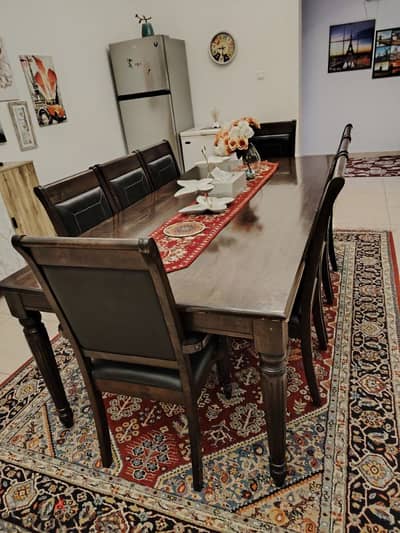 urgent sale 8 seater dinning table set